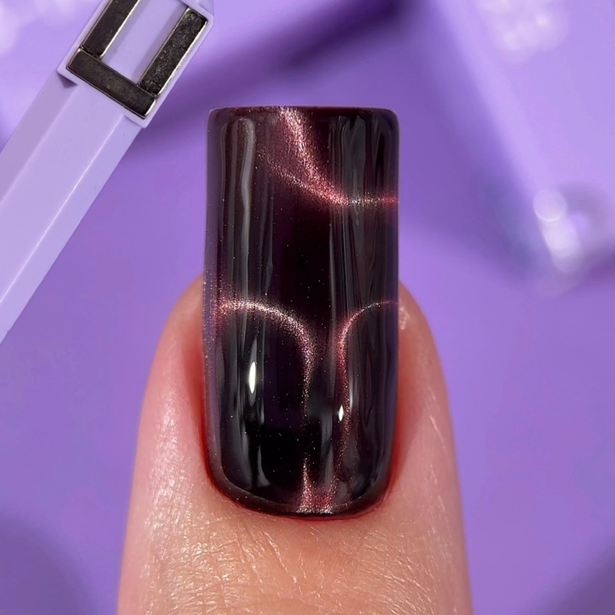 Magnete professionale DNKà Rhombus 4-in-1 per gel polish Cat Eye su unghia