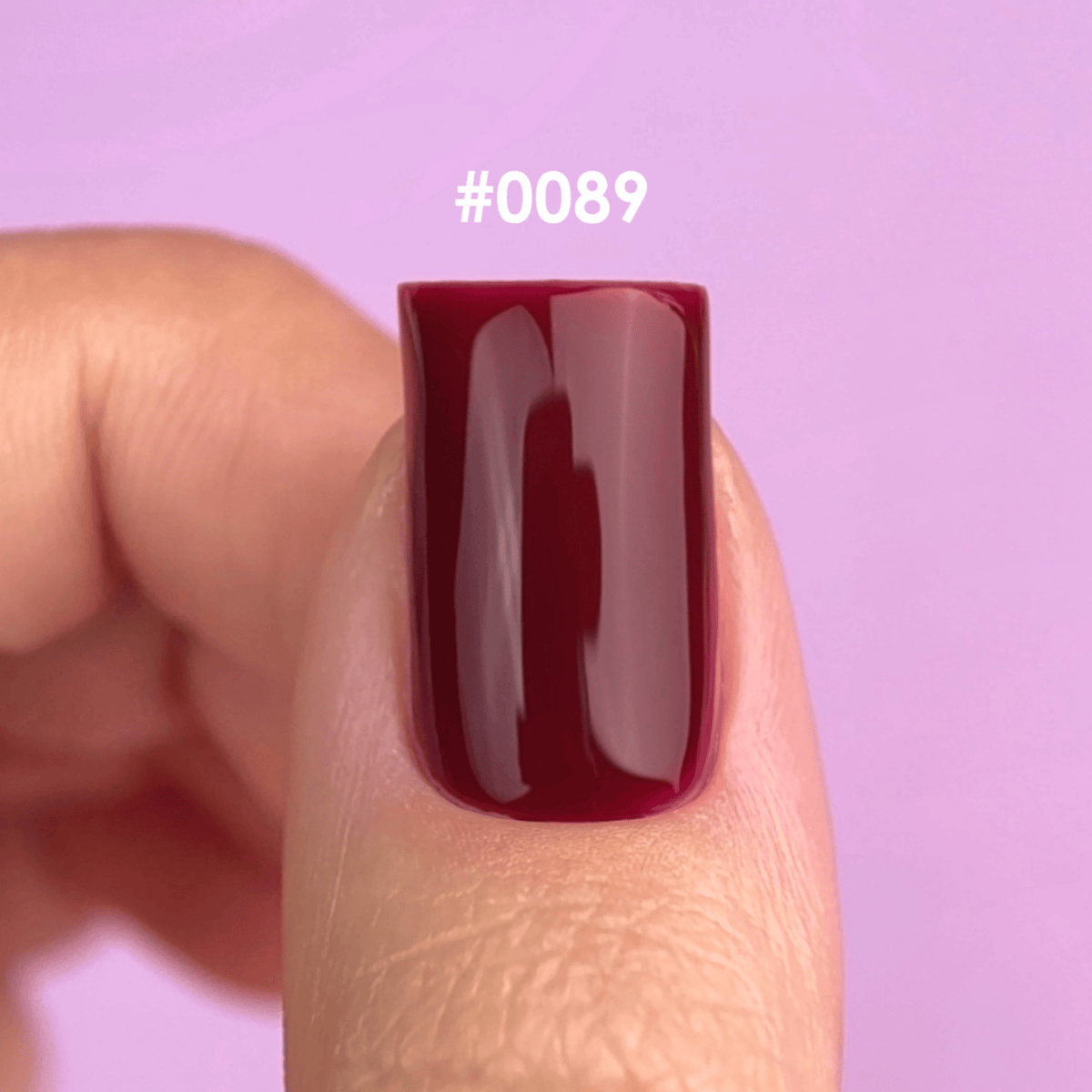 Unghie smaltate con DNKà Gel Polish 0089
