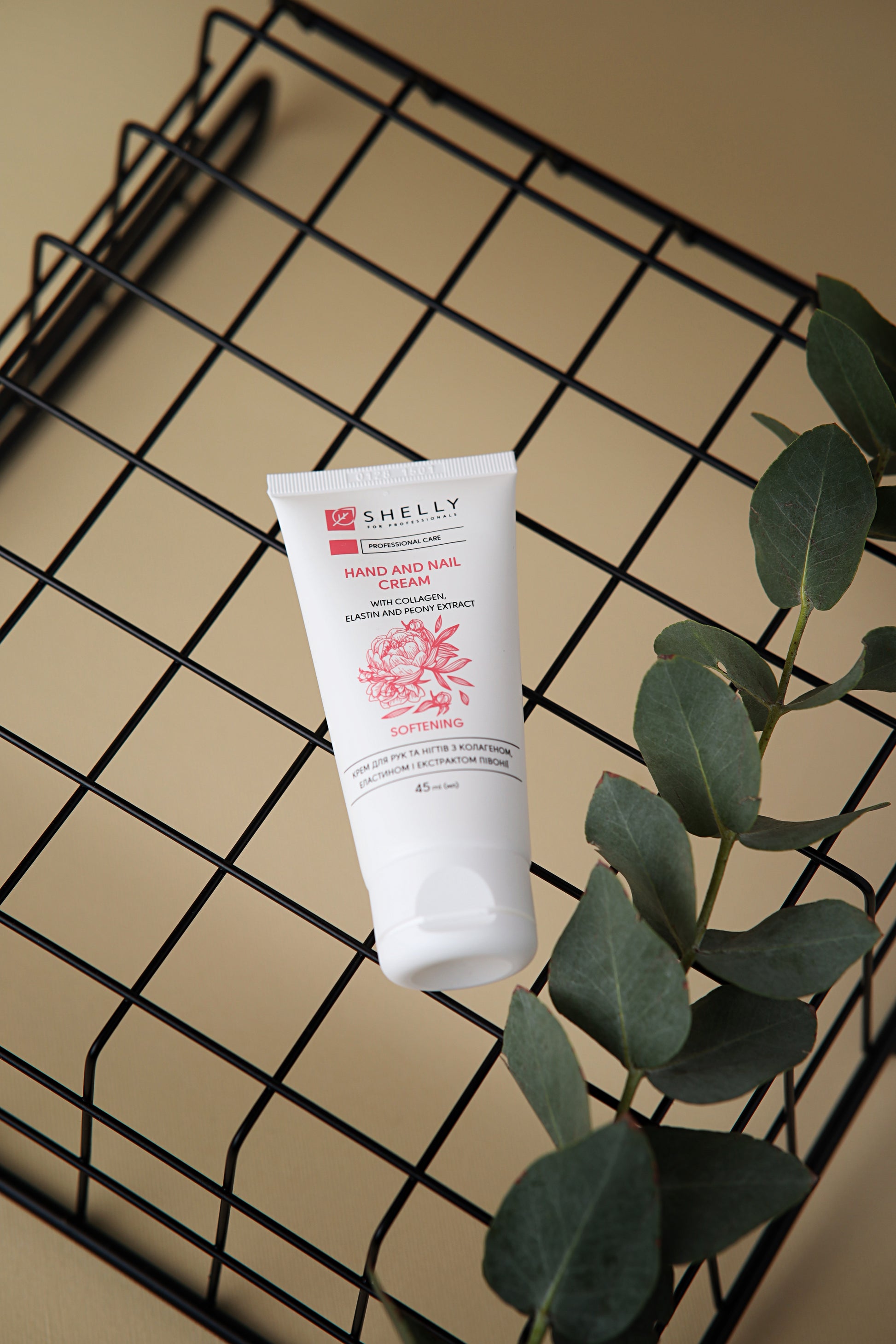 Crema Mani & Unghie con Collagene, Elastina ed Estratto di Peonia Shelly 45 ml 6