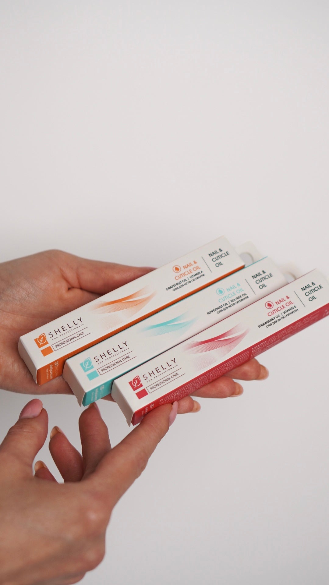 Shelly Olio per Unghie e Cuticole con Estratto di Fragola e Vitamina E 3ml 4